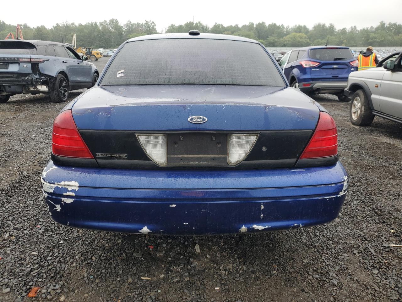 2004 FORD Crown Victoria