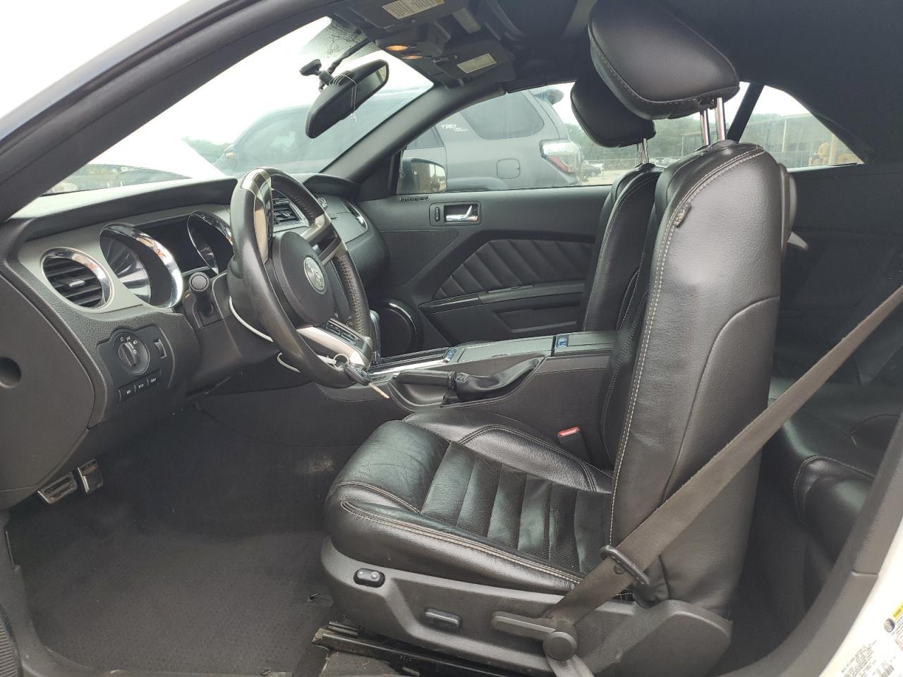 2010 FORD MUSTANG