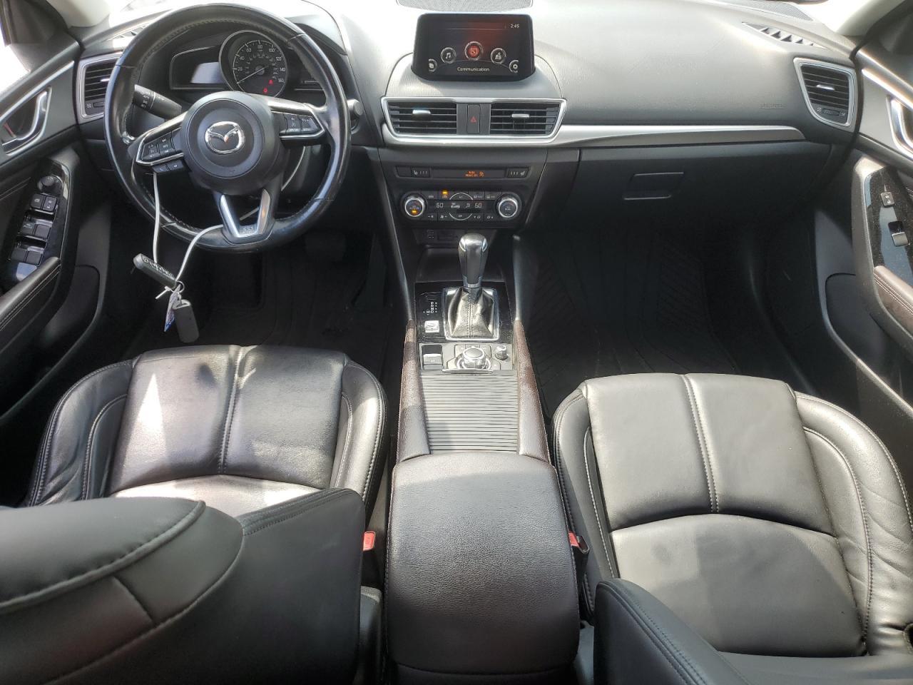 2018 MAZDA 3