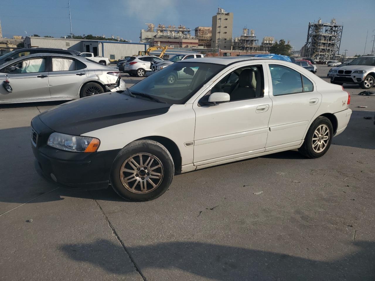2005 VOLVO S60