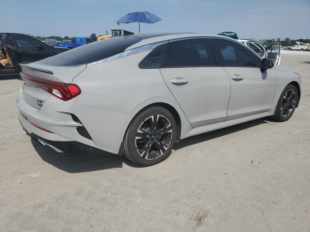 2022 KIA K5
