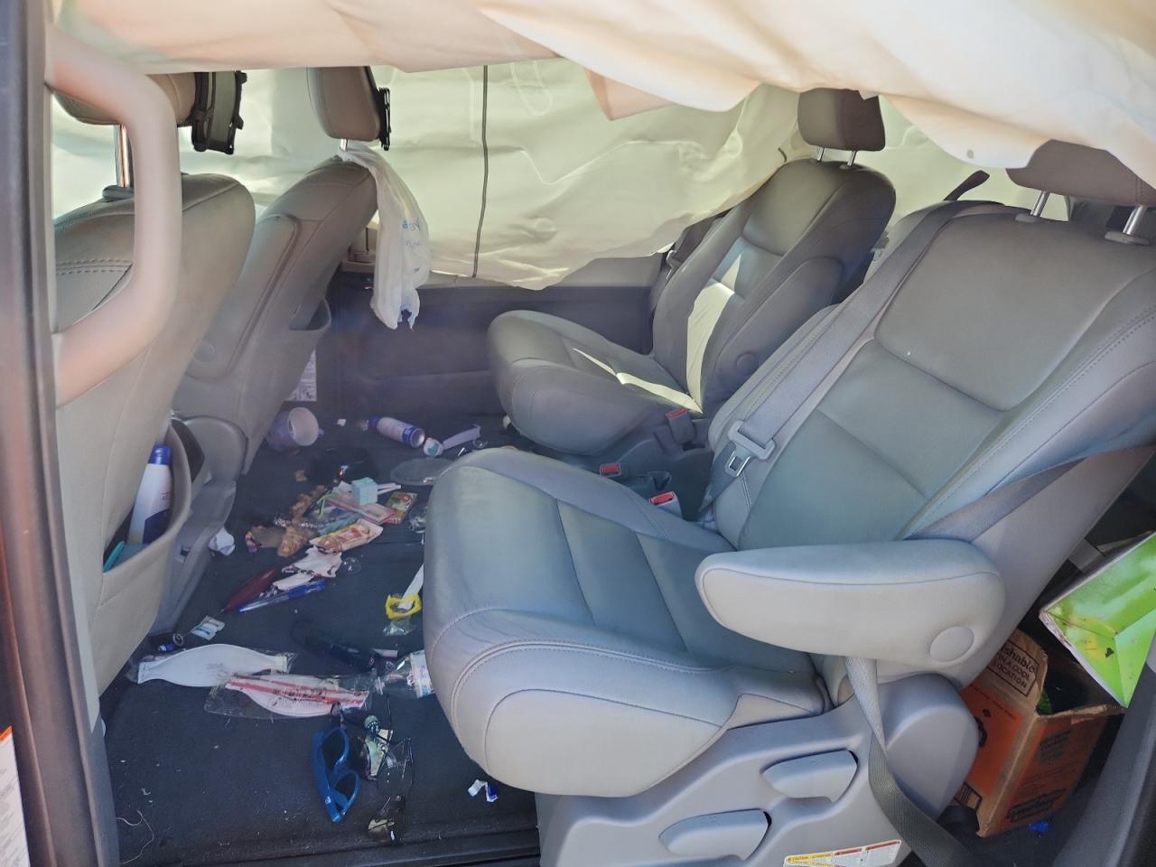 2015 TOYOTA SIENNA