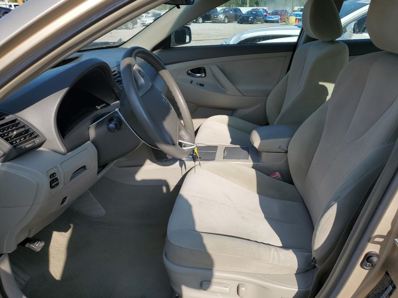 2011 TOYOTA CAMRY