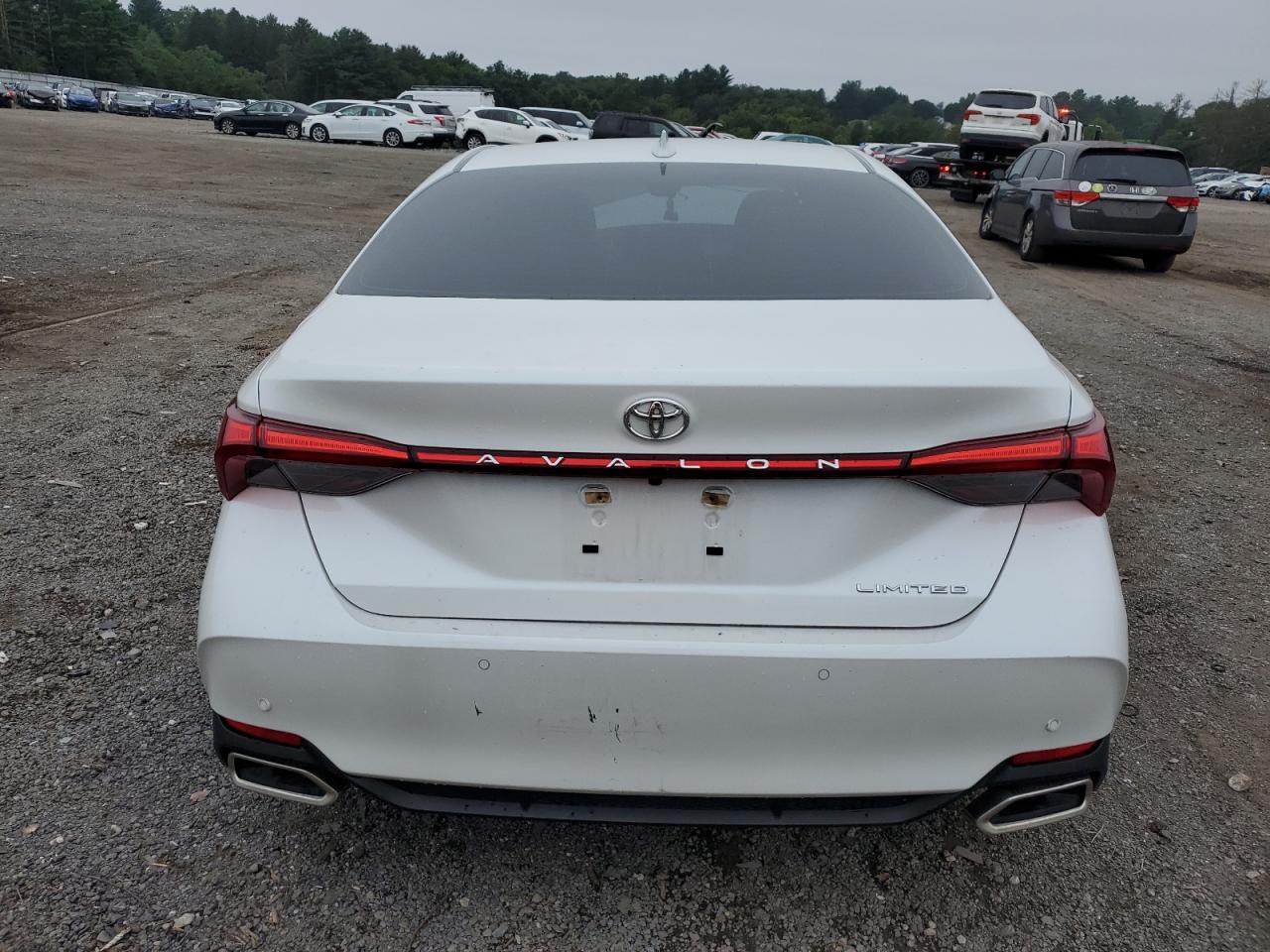 2022 TOYOTA Avalon