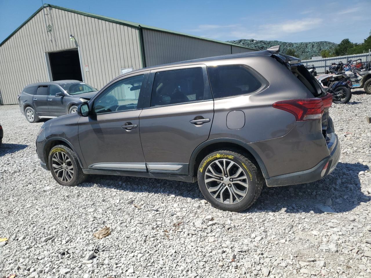 2018 MITSUBISHI outlander
