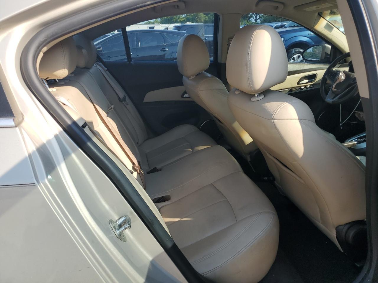 2011 CHEVROLET CRUZE