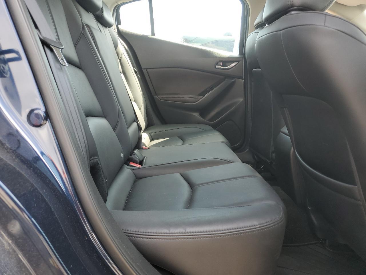 2018 MAZDA 3