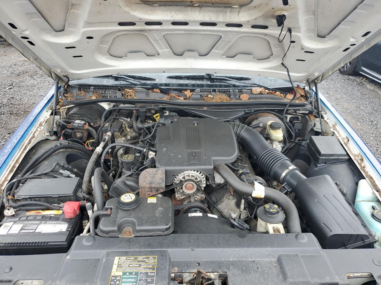 2004 FORD Crown Victoria