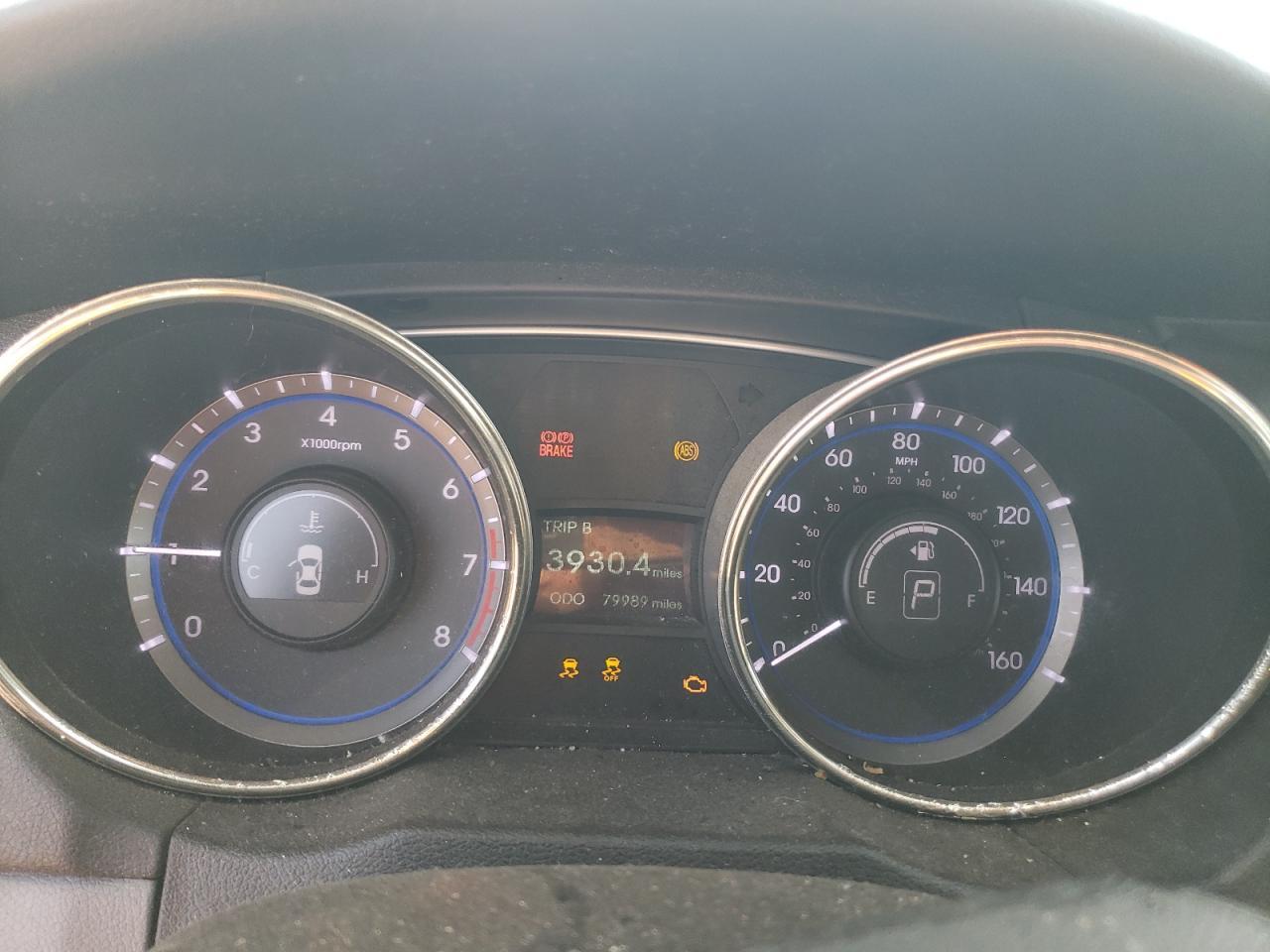 2011 HYUNDAI SONATA