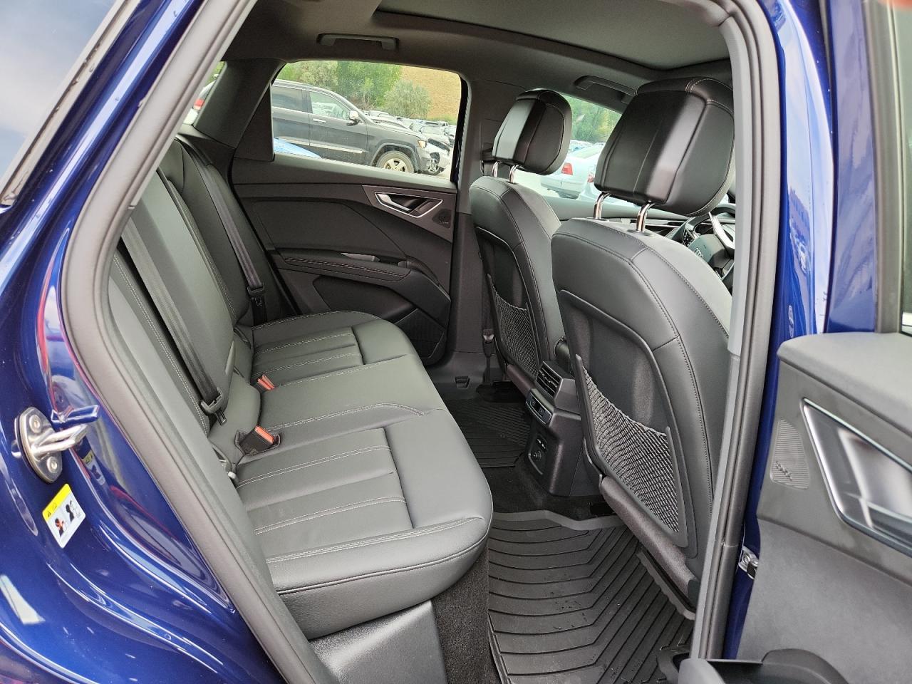 2024 AUDI Q4 e-tron