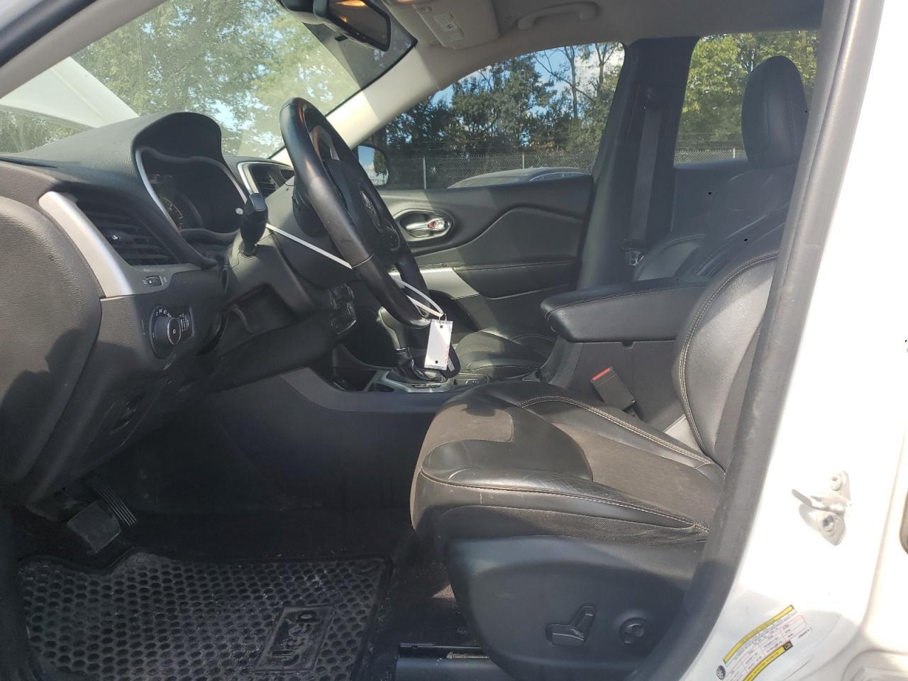 2018 JEEP CHEROKEE