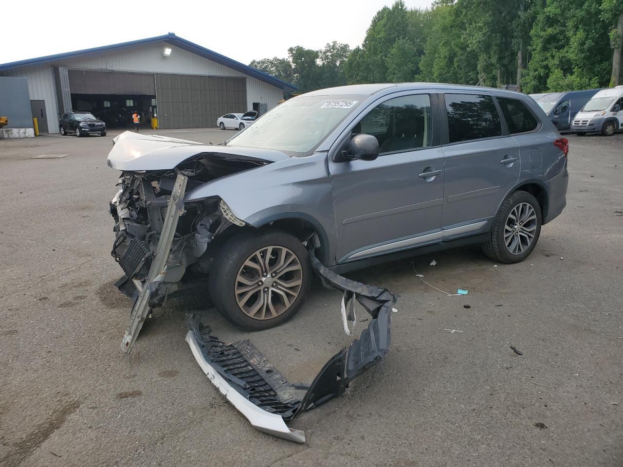 2016 MITSUBISHI outlander