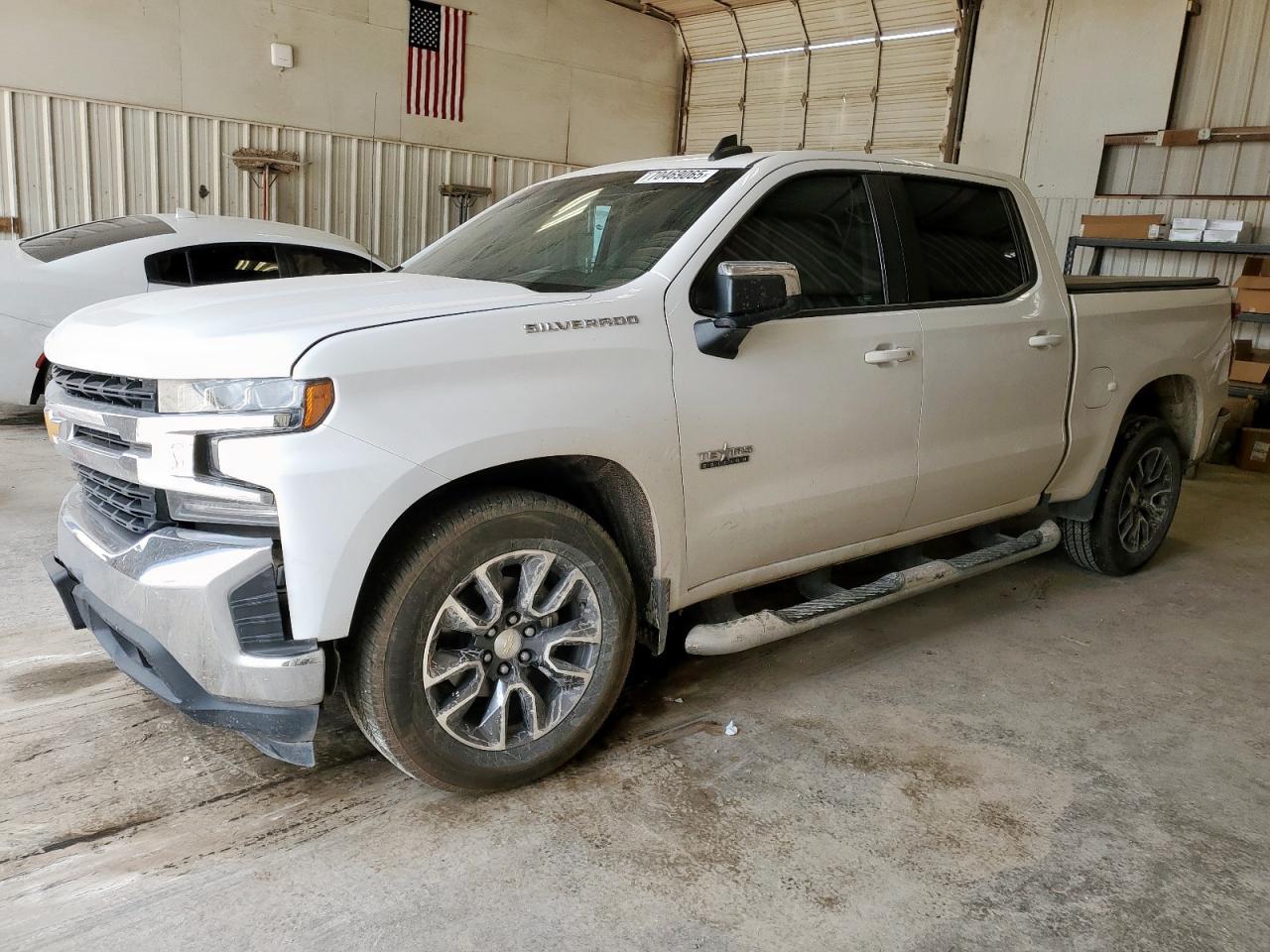 2021 CHEVROLET Silverado