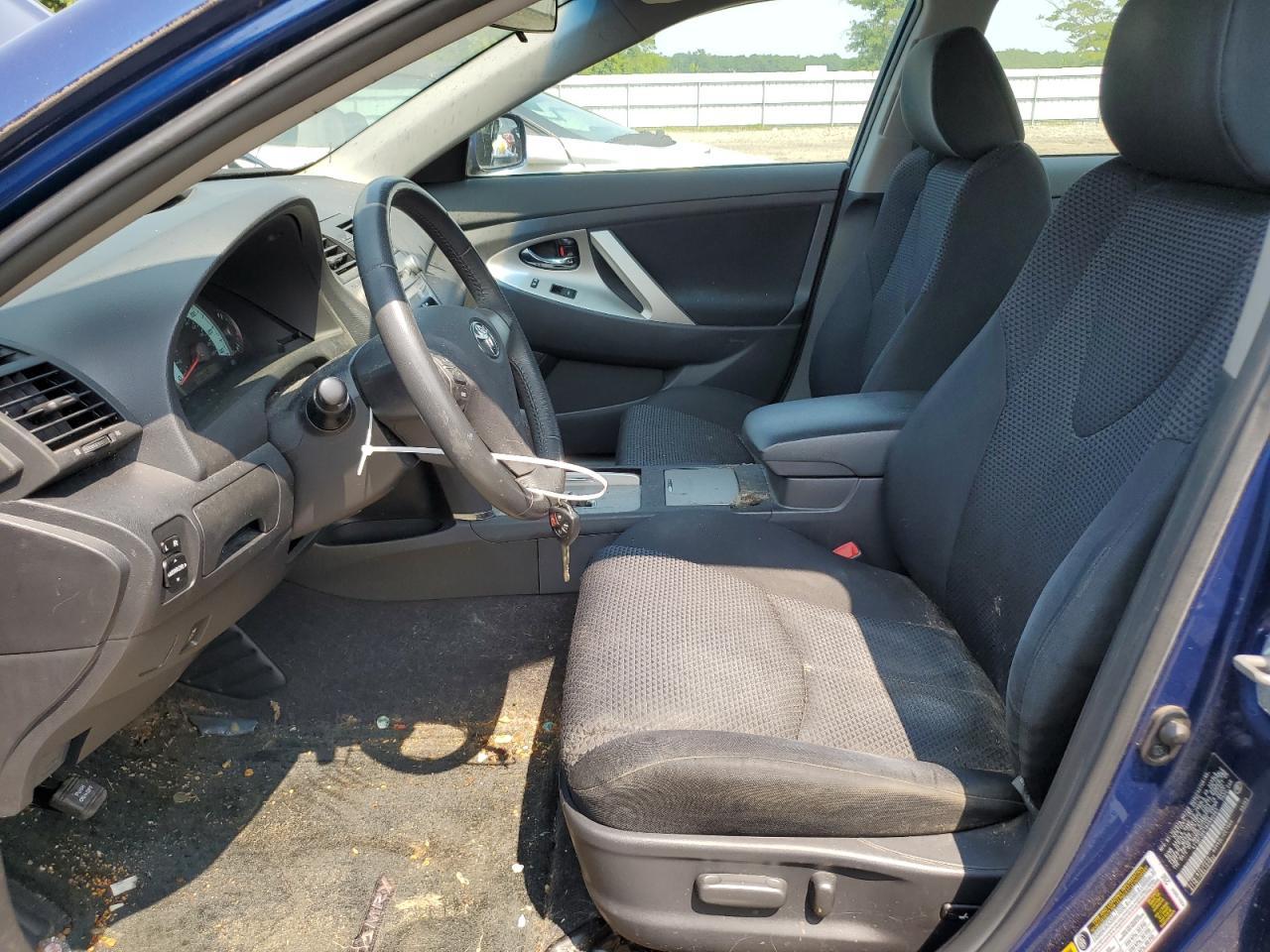 2011 TOYOTA CAMRY
