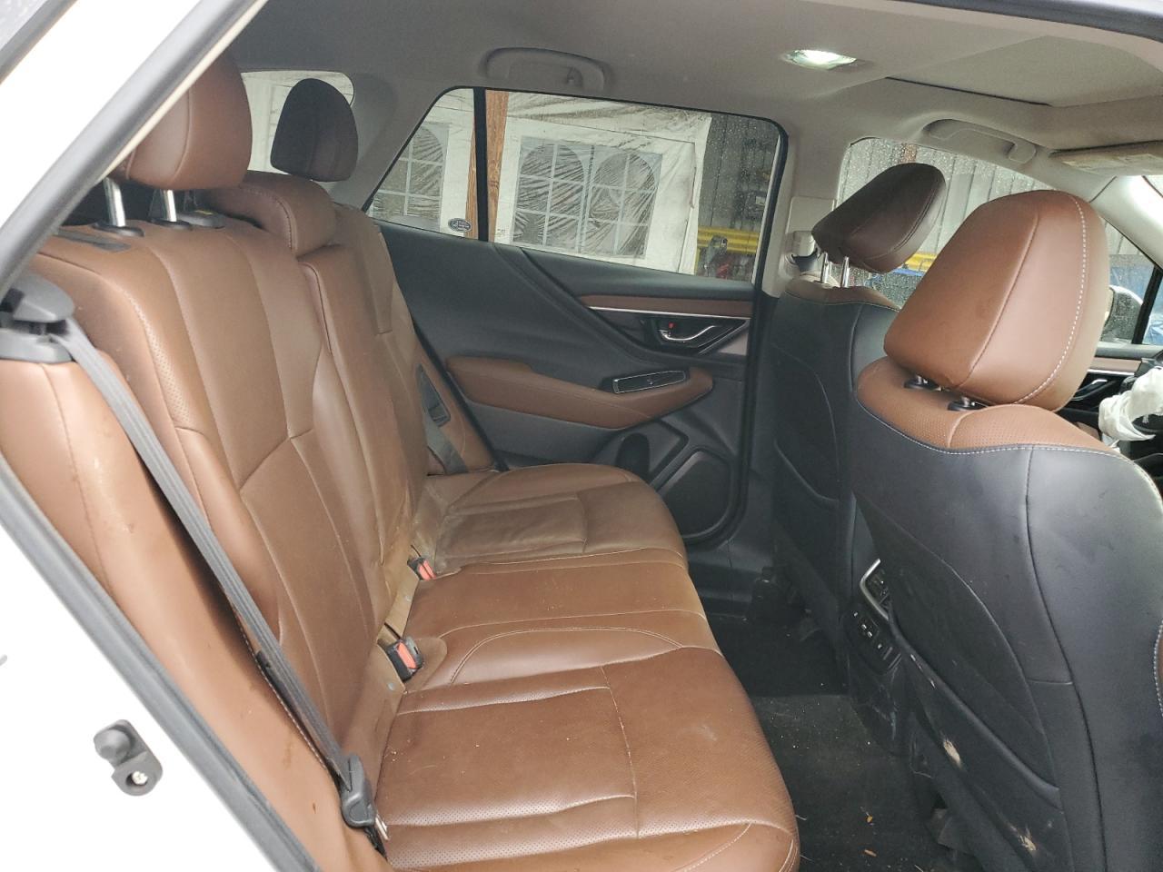 2020 SUBARU Outback