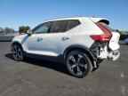 2019 VOLVO XC40