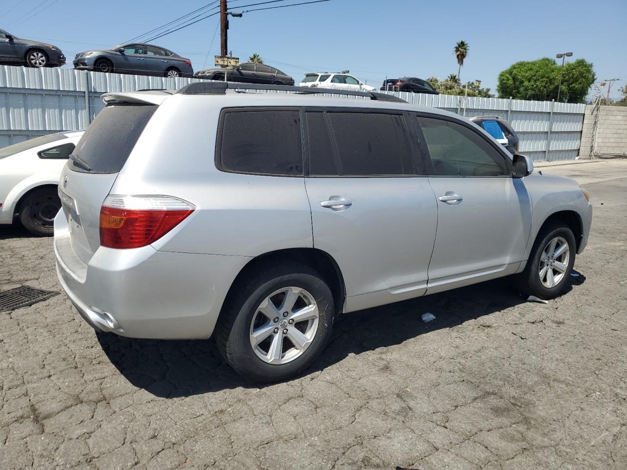 2010 TOYOTA HIGHLANDER