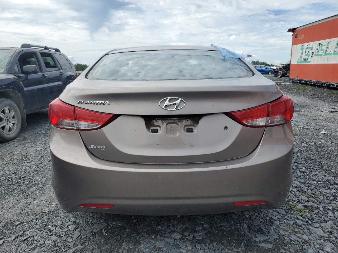 2012 HYUNDAI ELANTRA