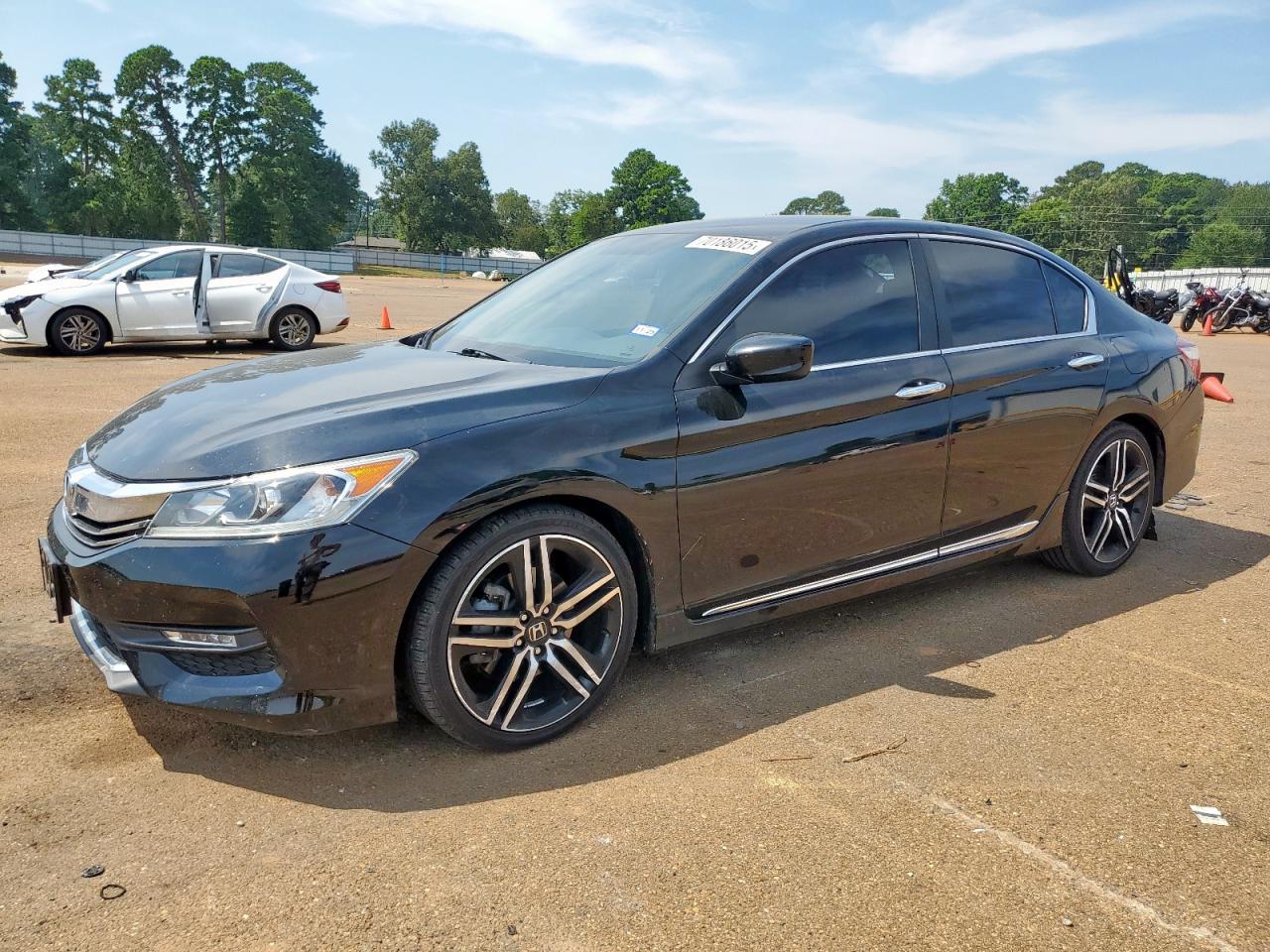 2016 HONDA ACCORD