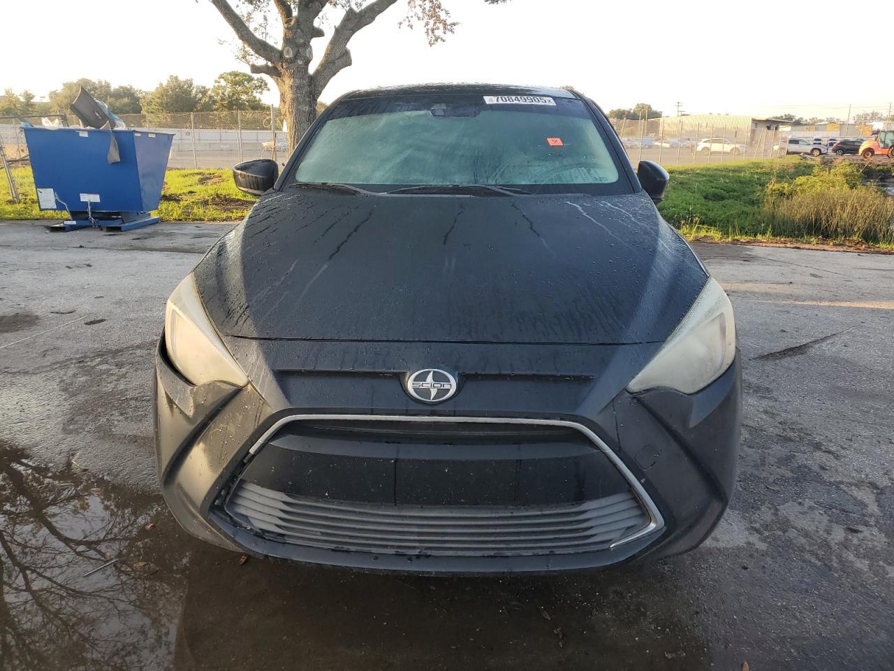 2016 TOYOTA SCION