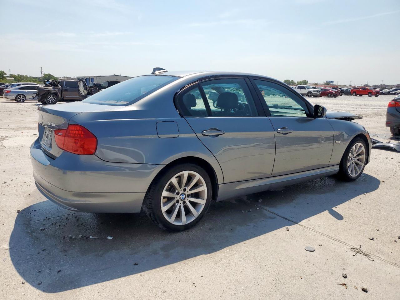 2011 BMW 3 SERIES