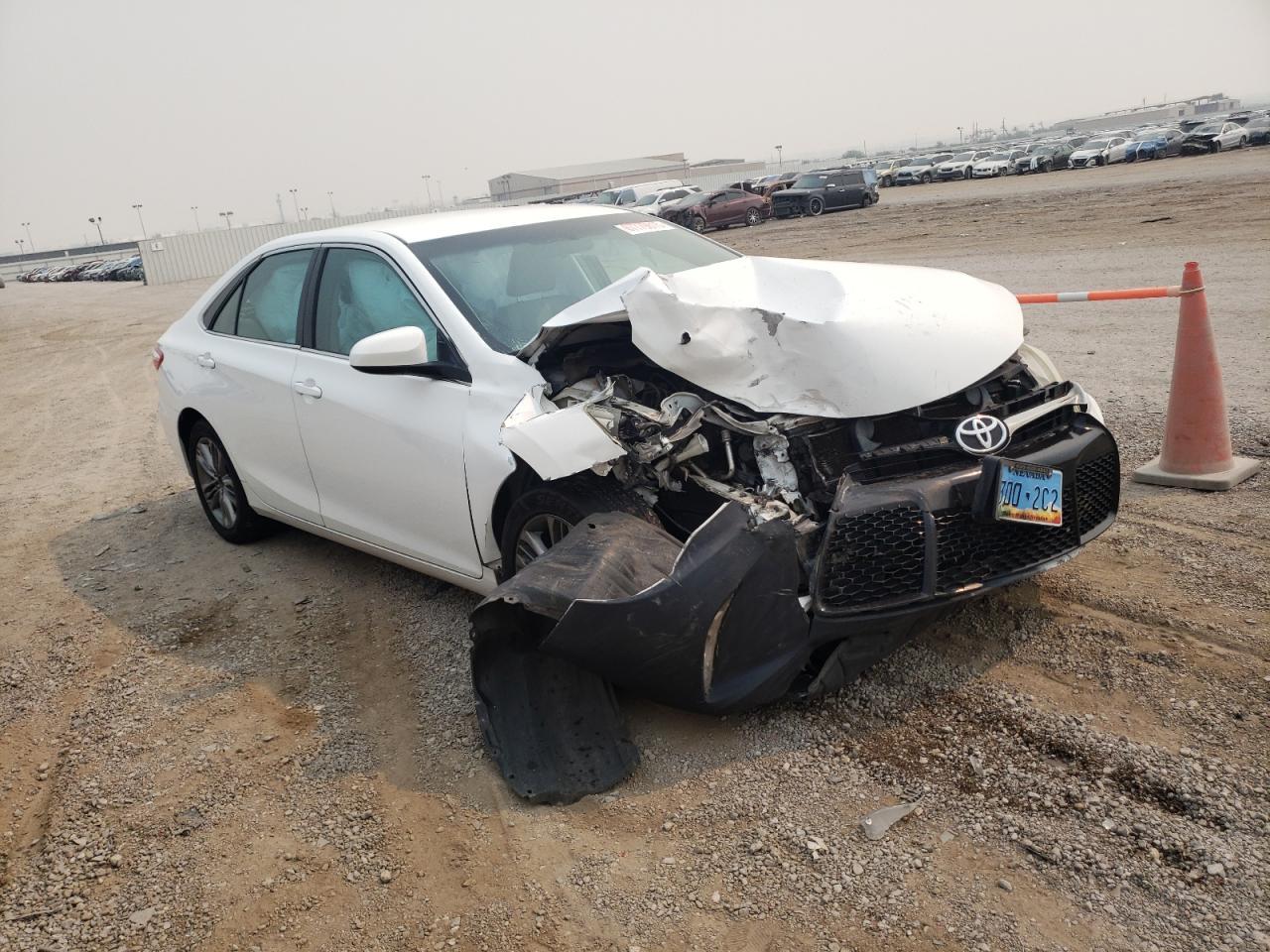 2016 TOYOTA CAMRY
