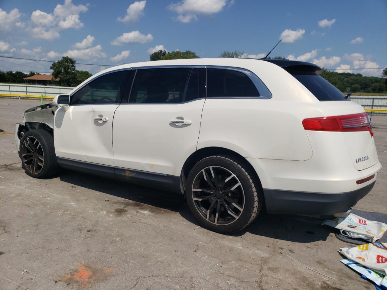 2013 LINCOLN MKT