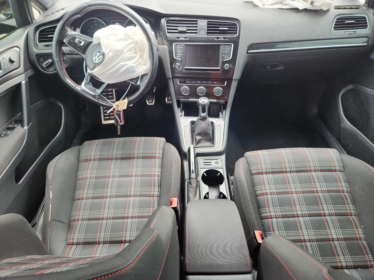 2016 VOLKSWAGEN GTI