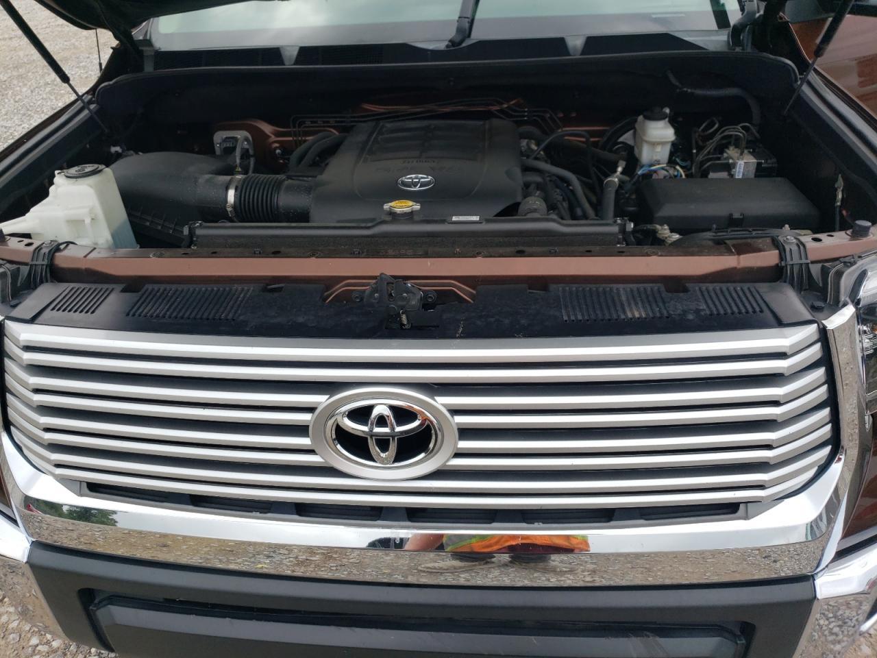 2017 TOYOTA TUNDRA