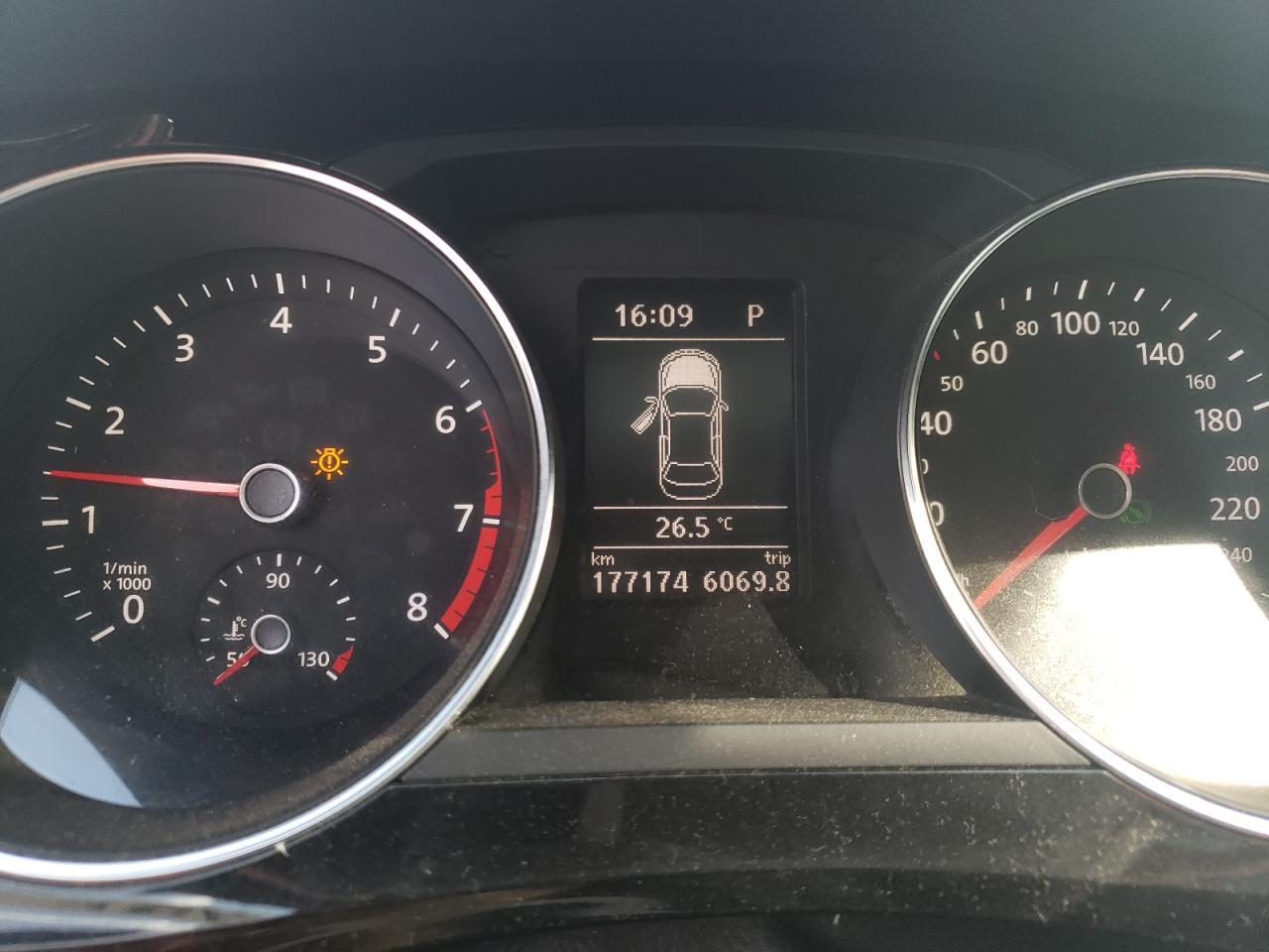 2016 VOLKSWAGEN JETTA