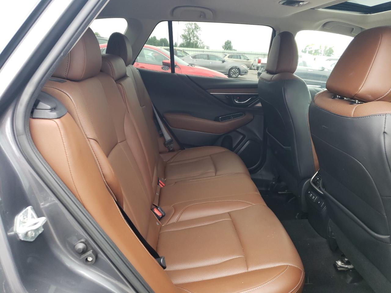 2021 SUBARU Outback