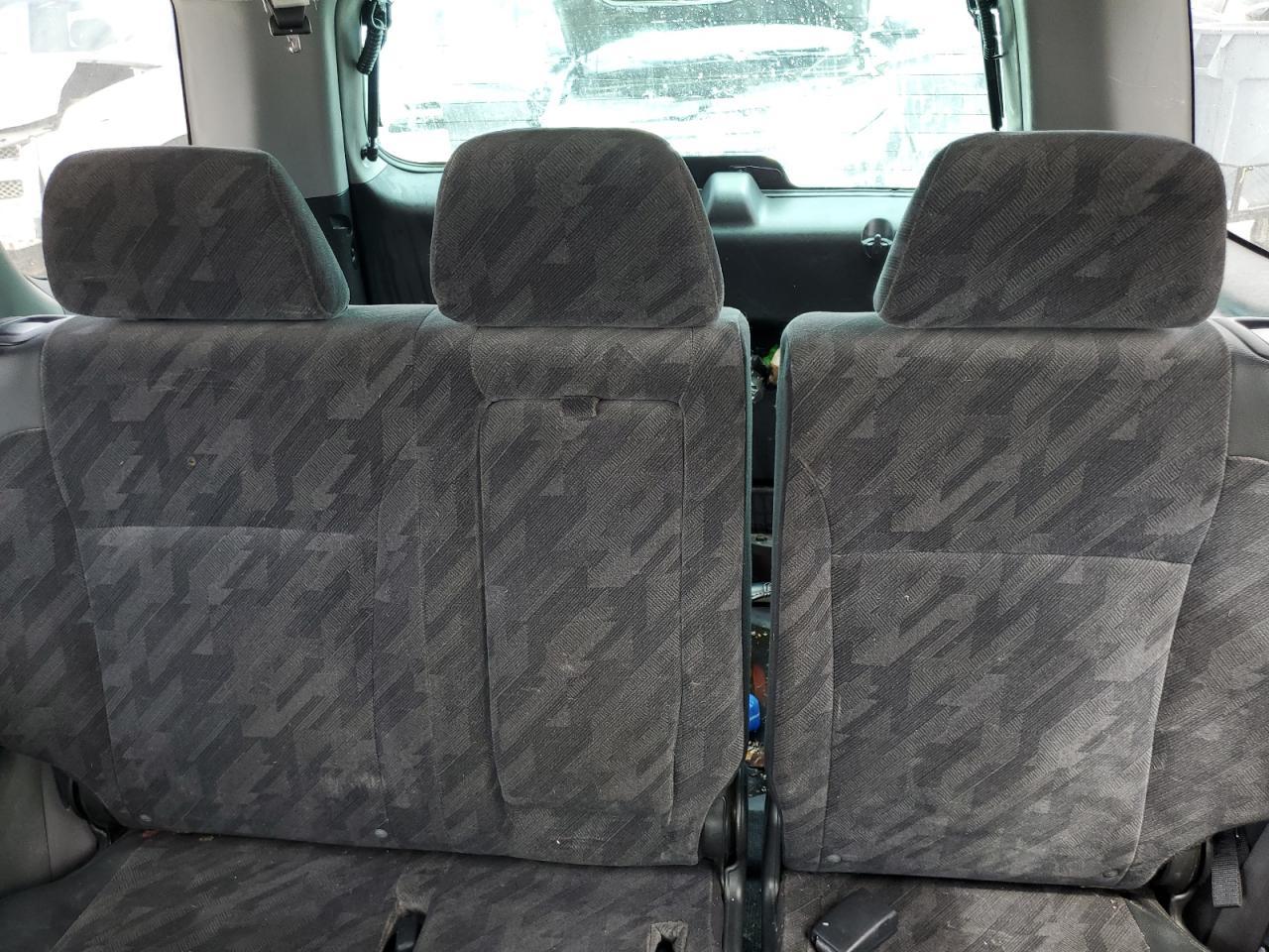 2004 HONDA CR-V