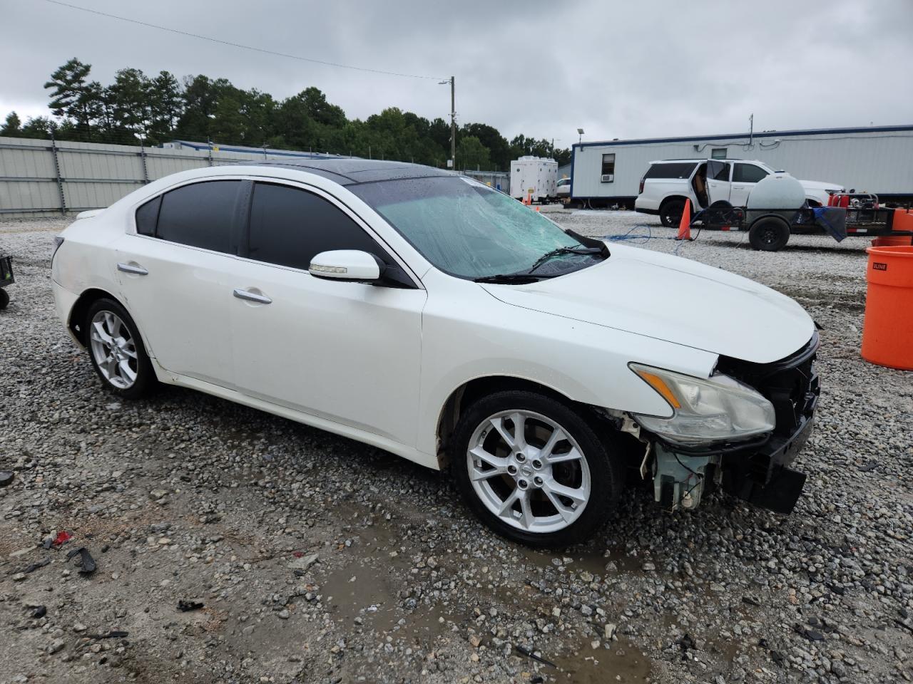 2014 NISSAN Maxima