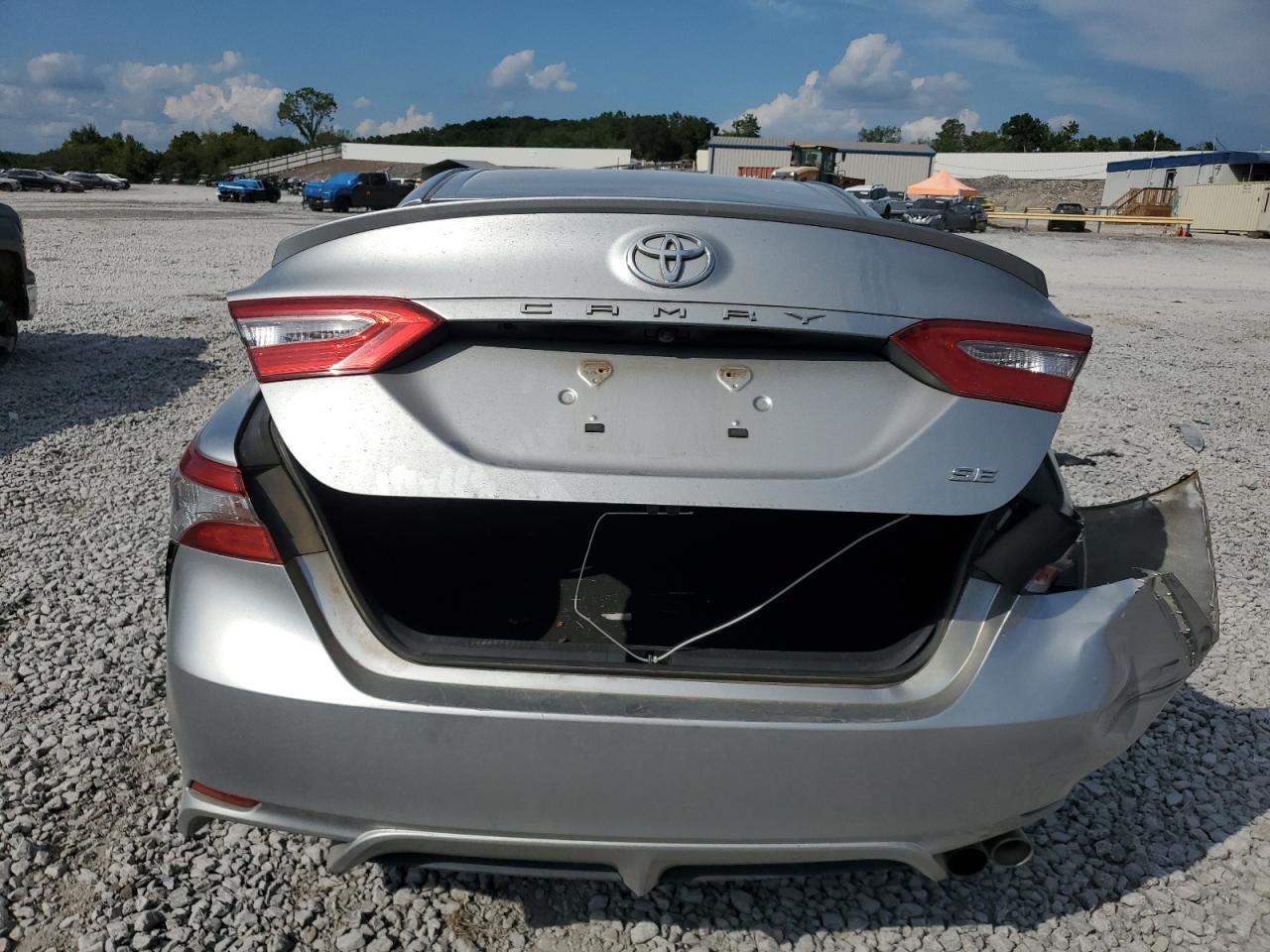 2018 TOYOTA CAMRY