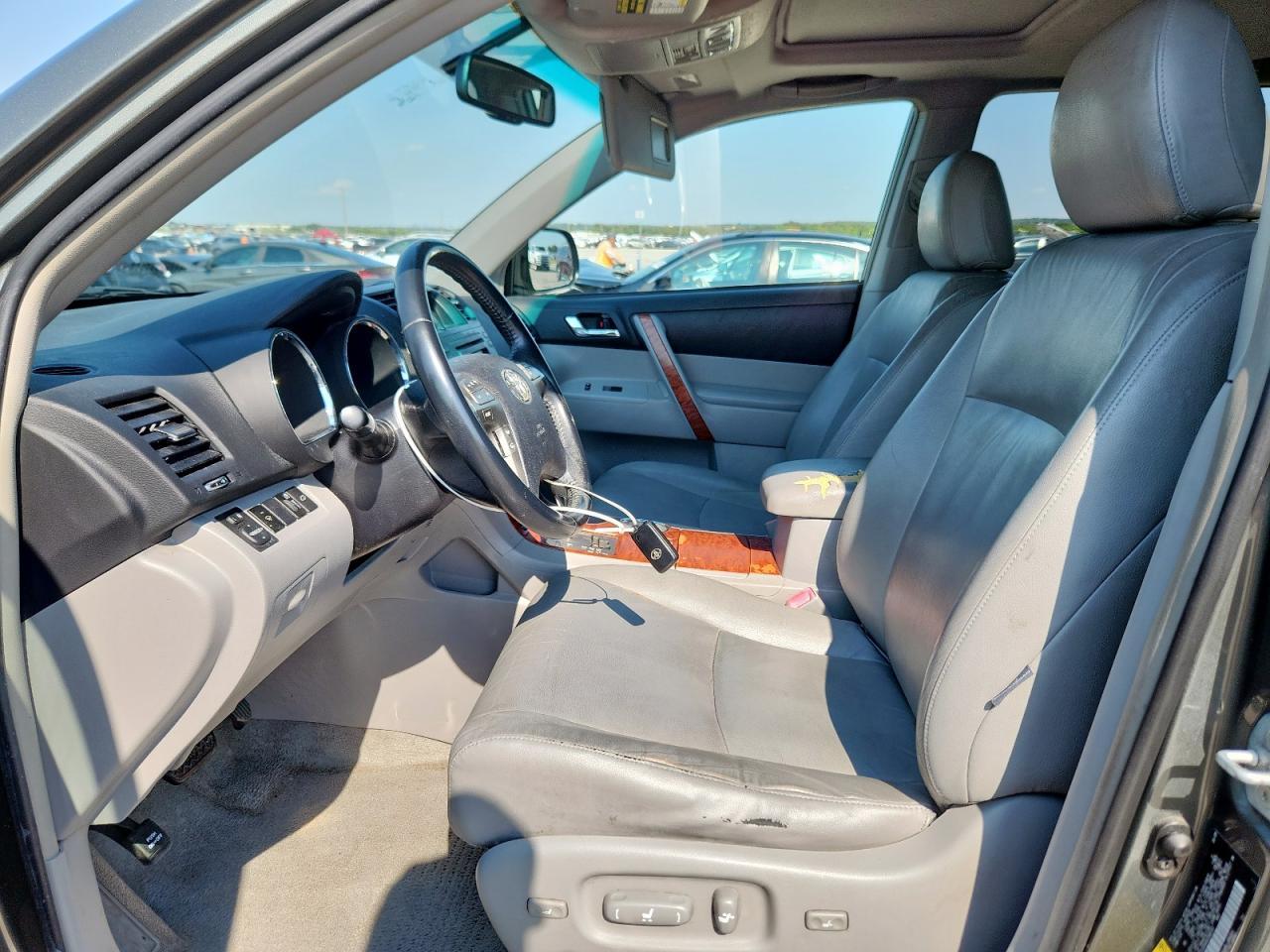 2008 TOYOTA HIGHLANDER
