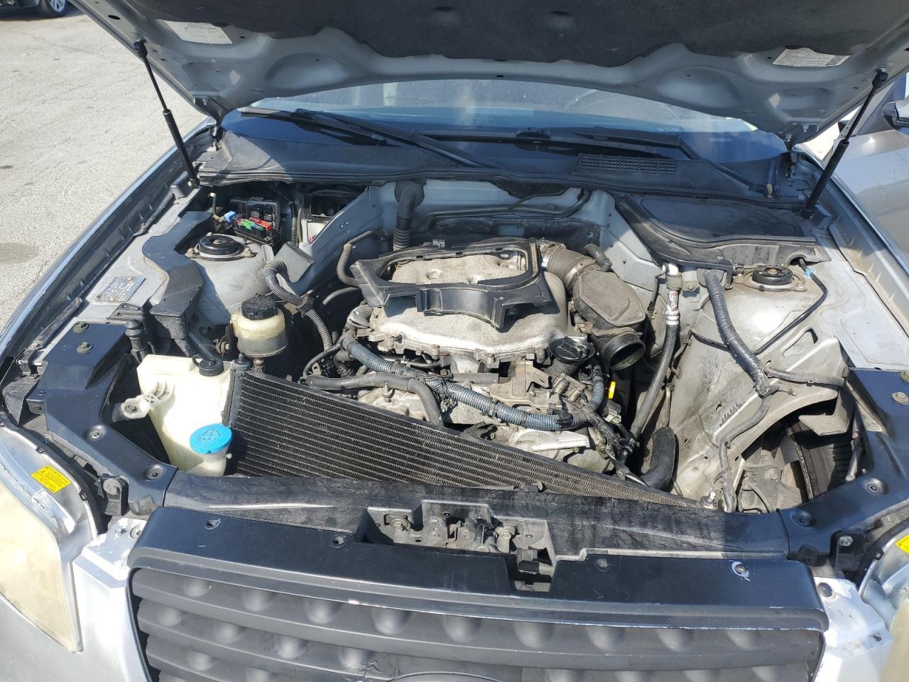 2005 INFINITI FX35