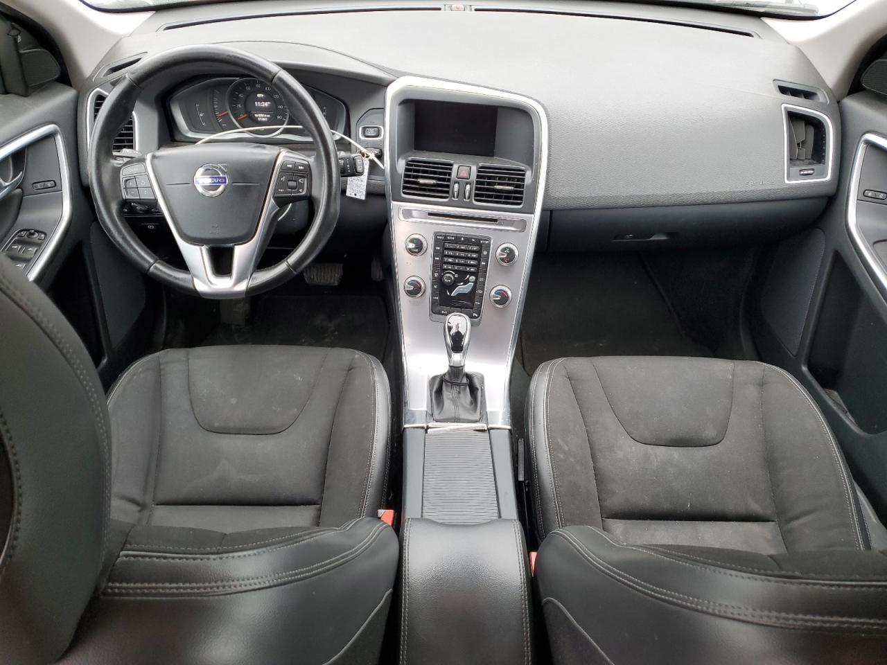 2017 VOLVO XC60