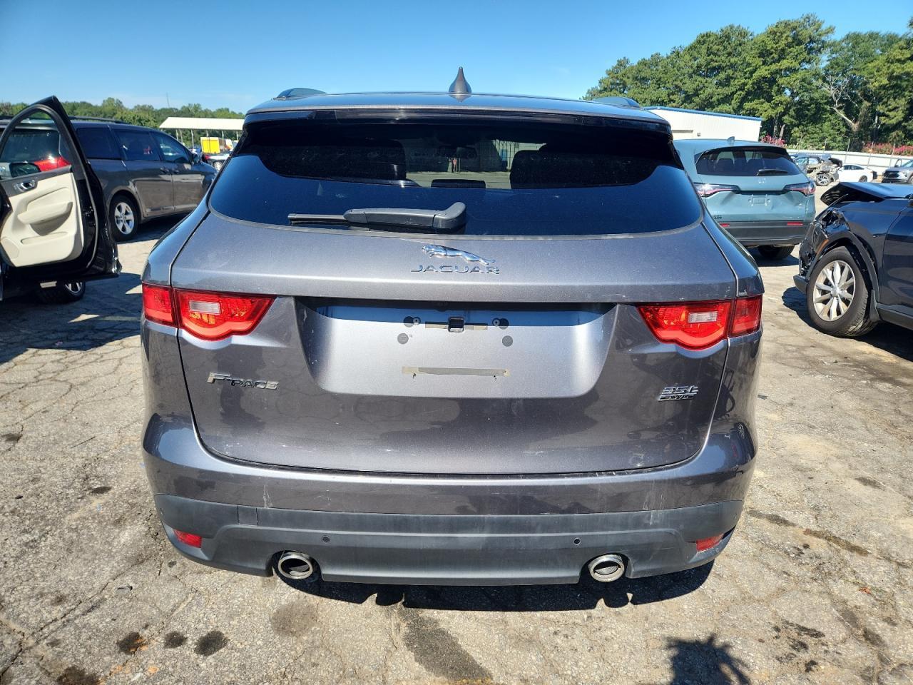 2017 JAGUAR F-Pace