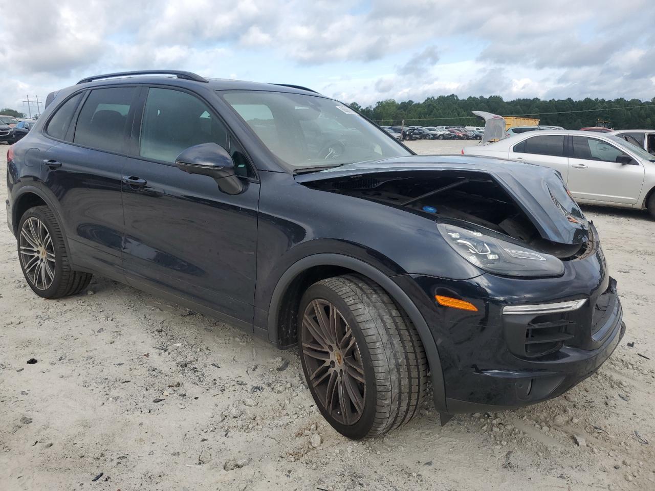 2016 PORSCHE CAYENNE
