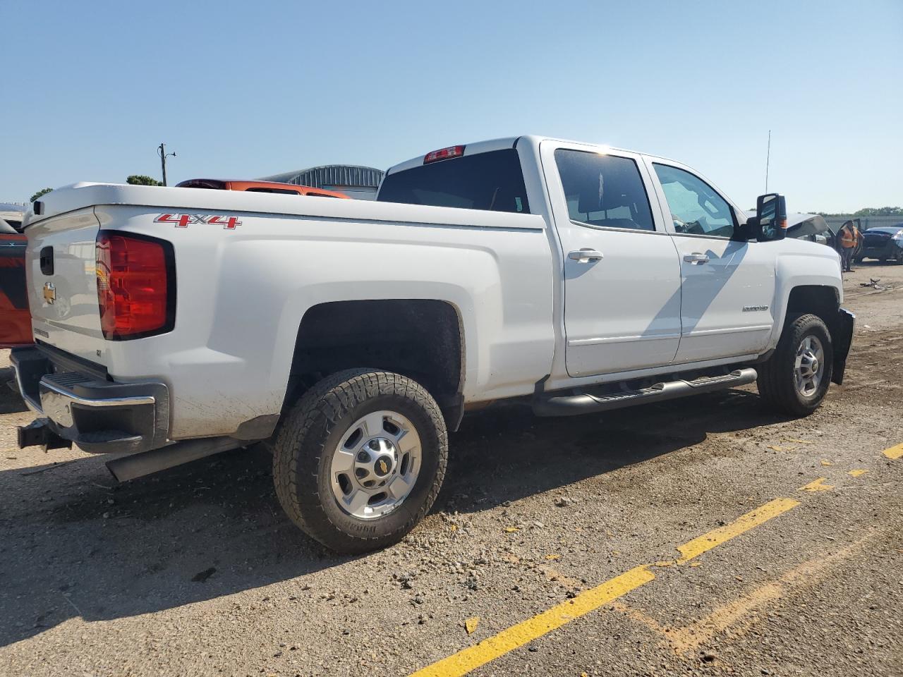 2017 CHEVROLET Silverado
