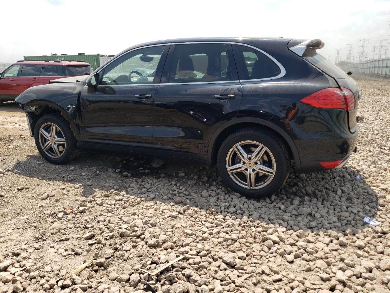 2014 PORSCHE CAYENNE