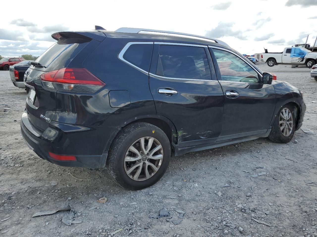 2018 NISSAN ROGUE