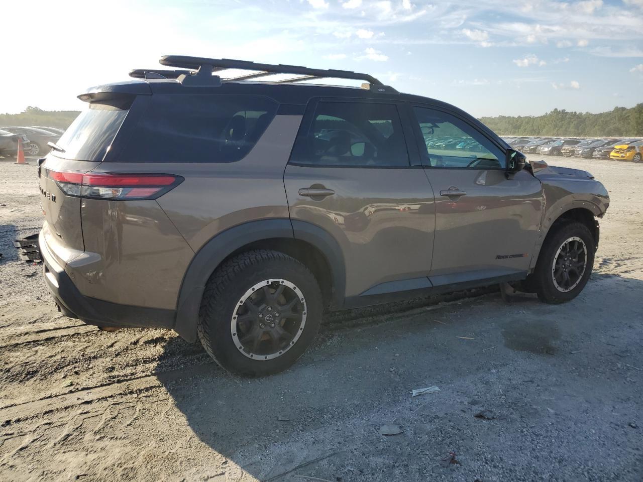 2023 NISSAN PATHFINDER