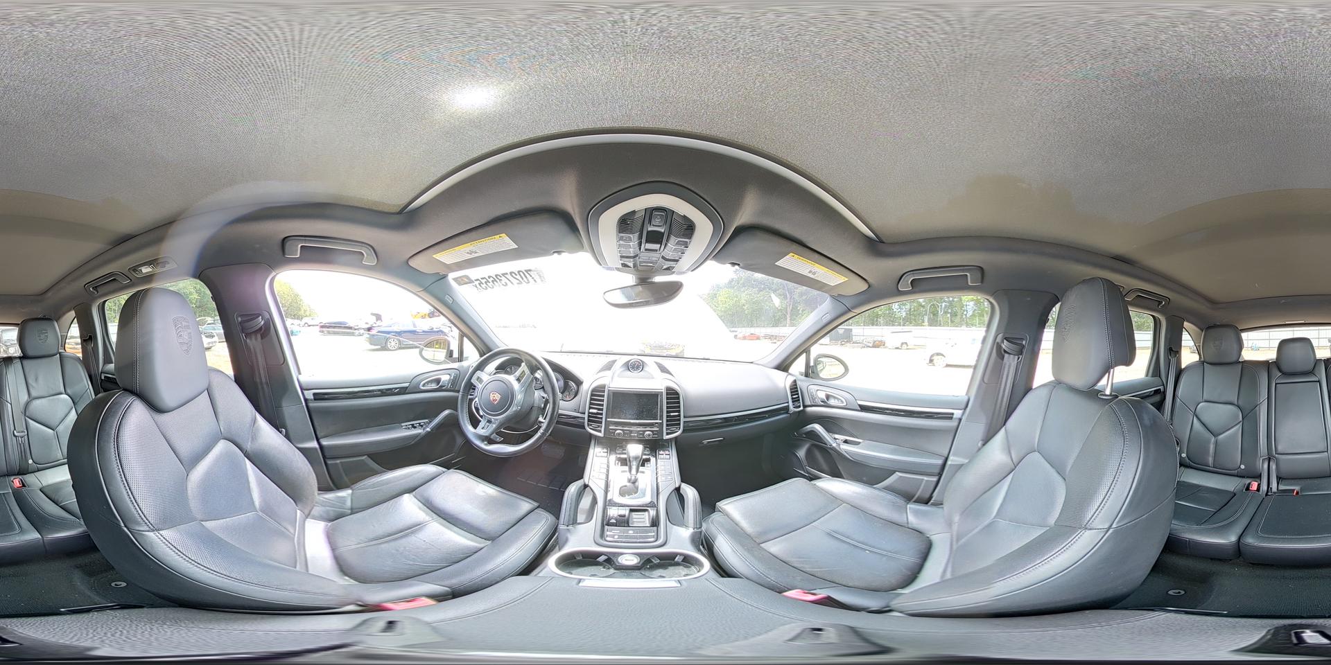 2014 PORSCHE CAYENNE
