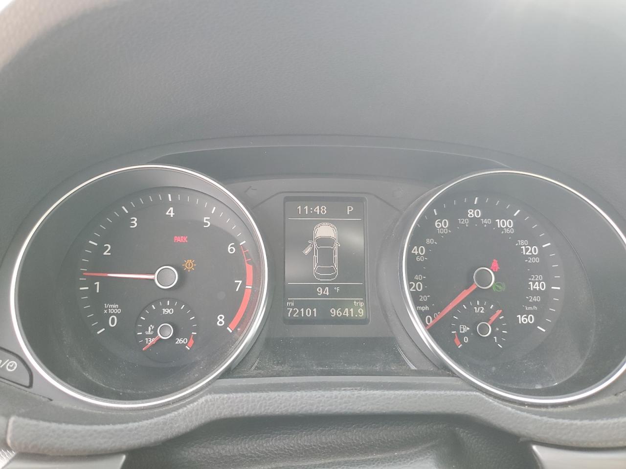 2017 VOLKSWAGEN Passat