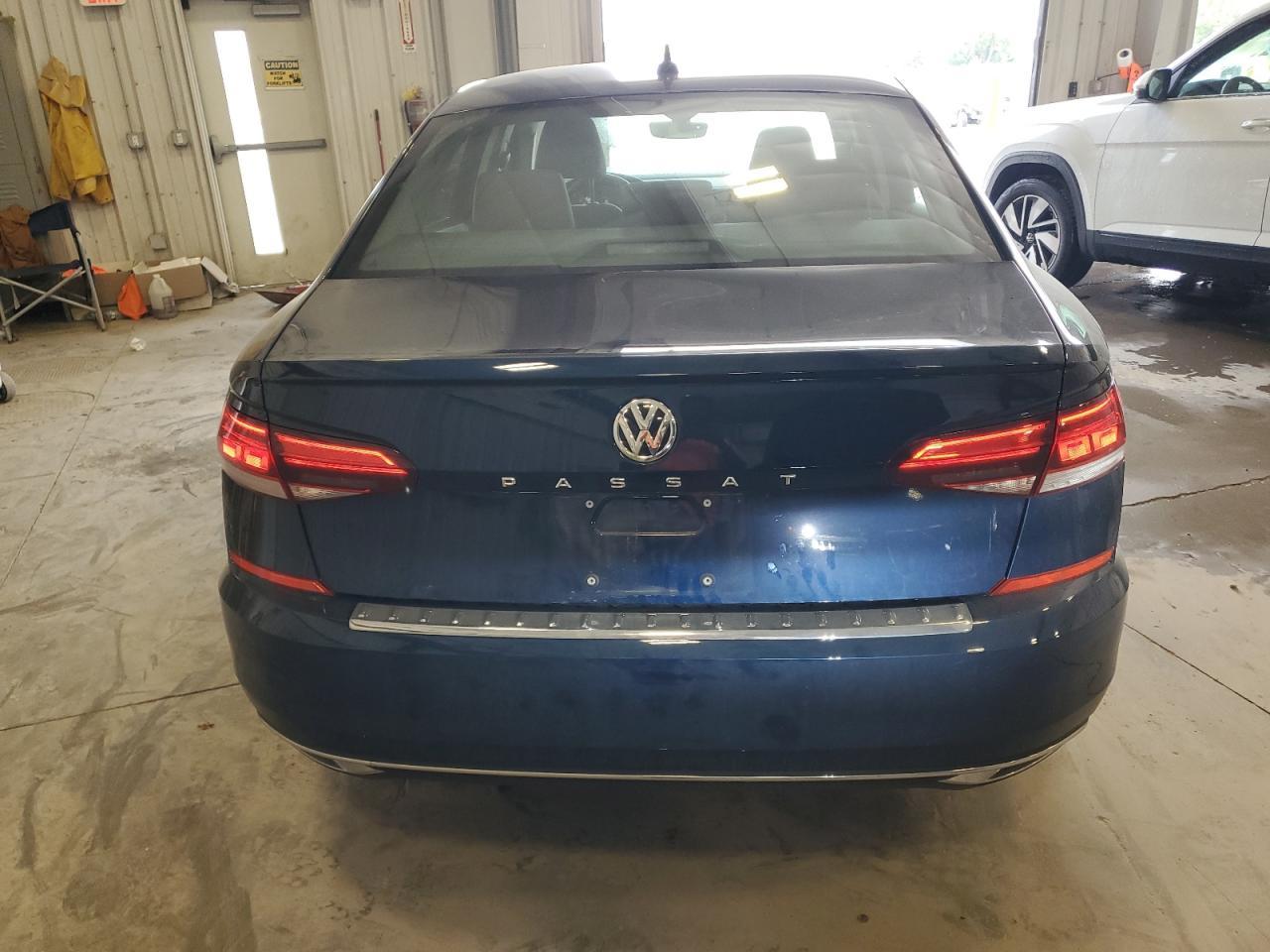 2022 VOLKSWAGEN Passat