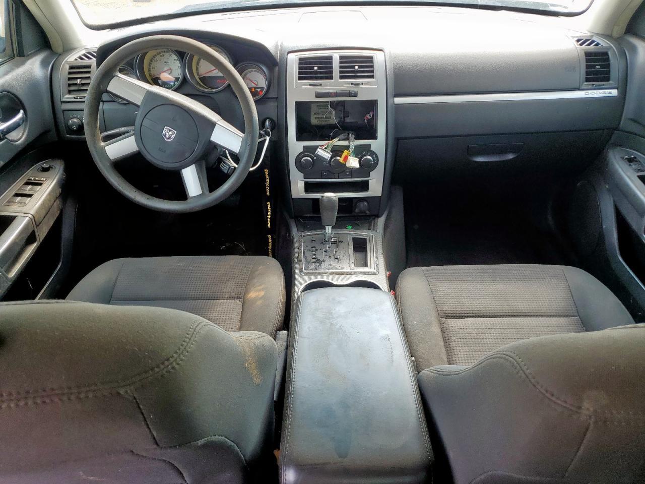 2010 DODGE CHARGER