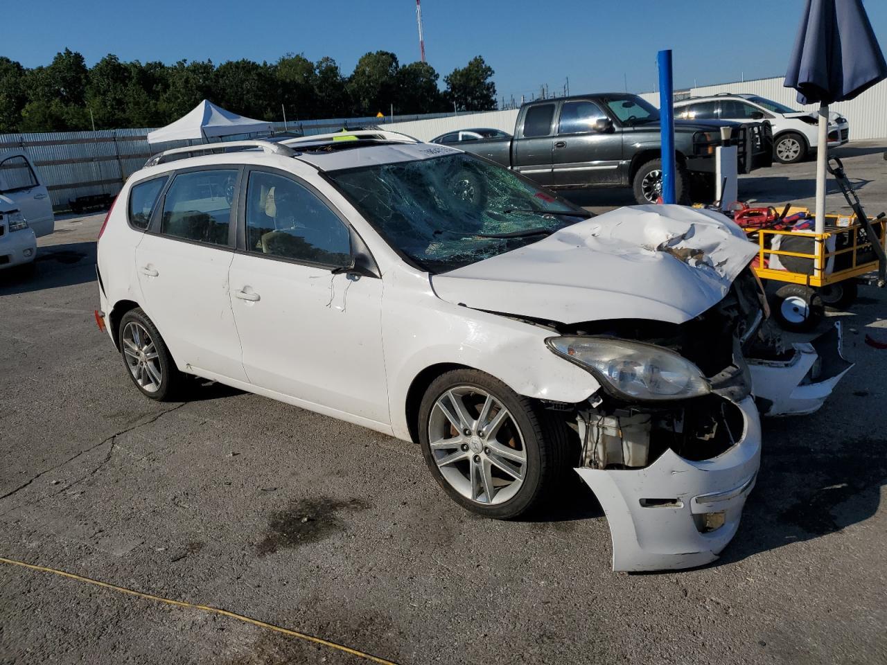 2012 HYUNDAI ELANTRA