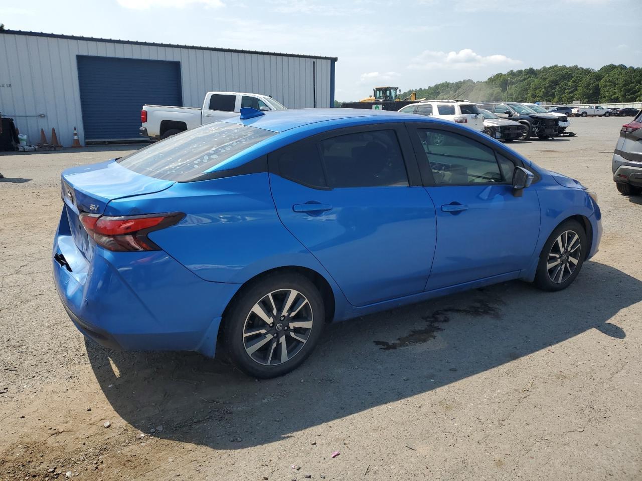 2020 NISSAN VERSA