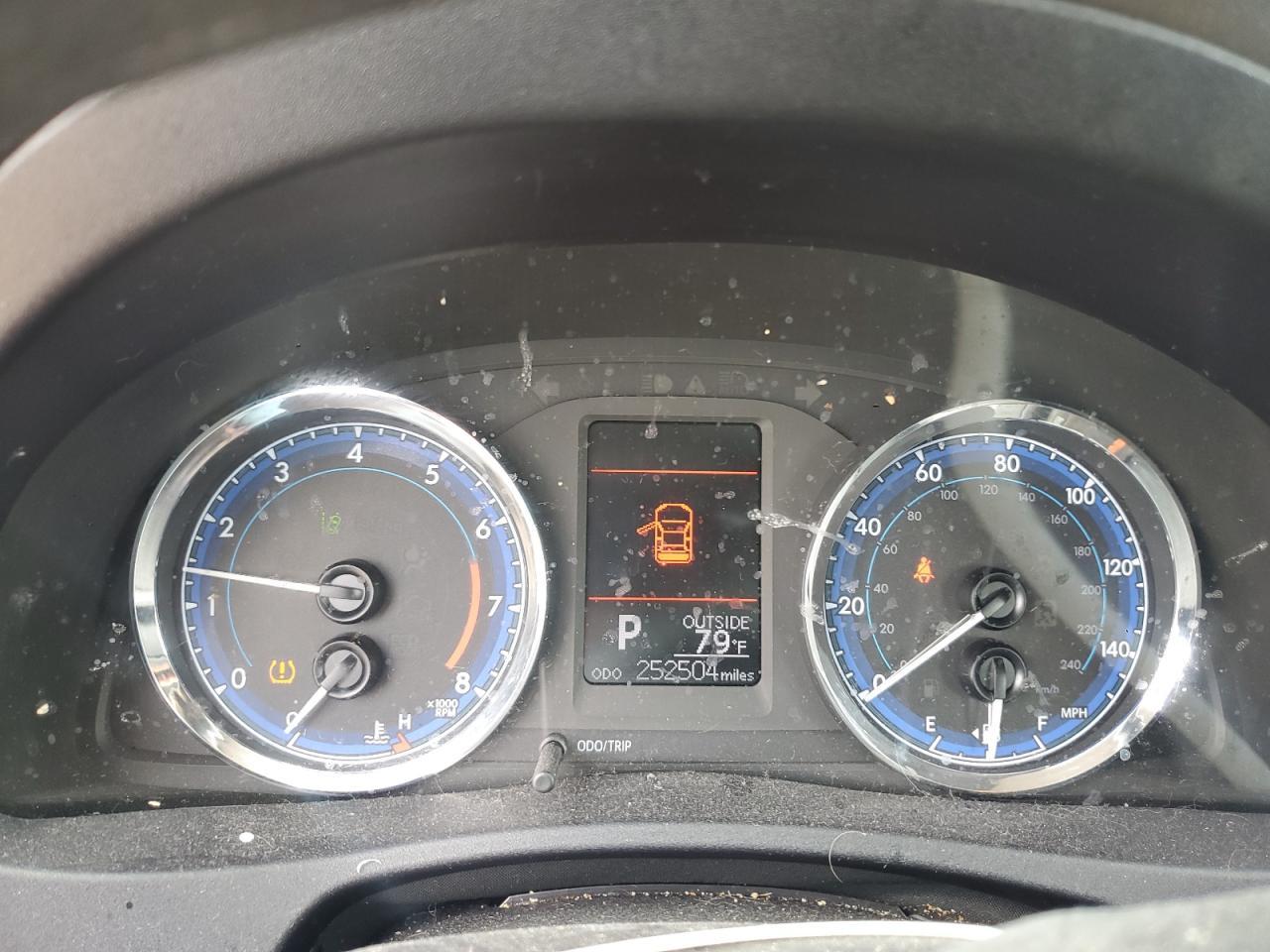 2017 TOYOTA COROLLA